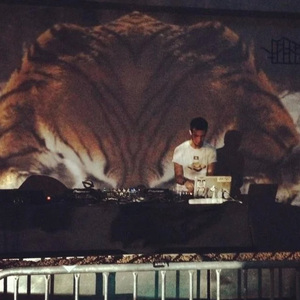 欧 美 性 x X x 精 品
